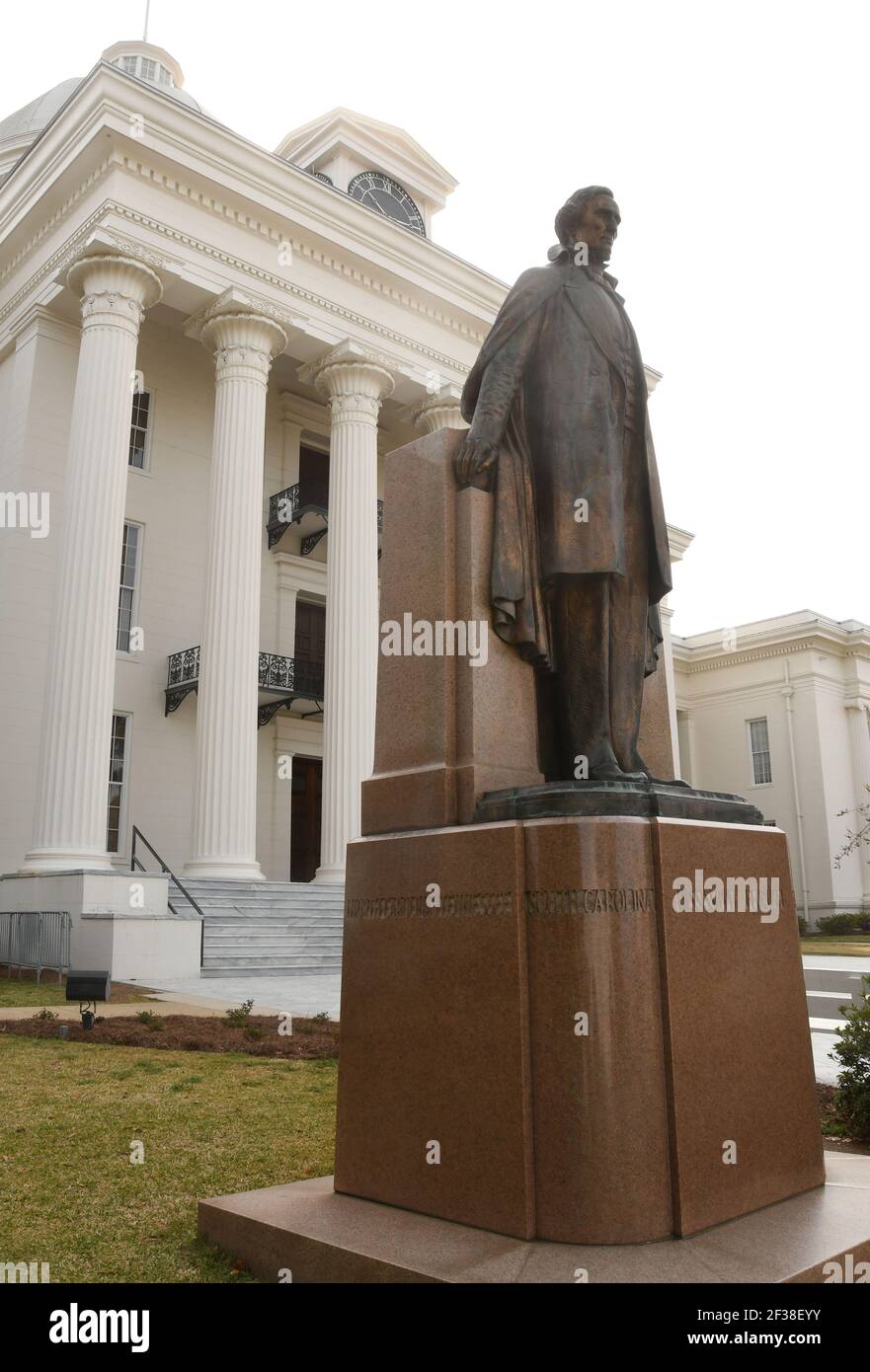 Montgomery, Alabama, USA. 15th Mar, 2021. A statue of JEFFERSON DAVIS, the president of the Confederate States of America, is seen at the Alabama State Capitol in Montgomery, Monday March 15 2021. The 1940 donation plaque from the United Daughters of the Confederacy declares him Ã¢â‚¬Å“Soldier Scholar Statesman. (Credit Image: © Mark HertzbergZUMA Wire) Stock Photo