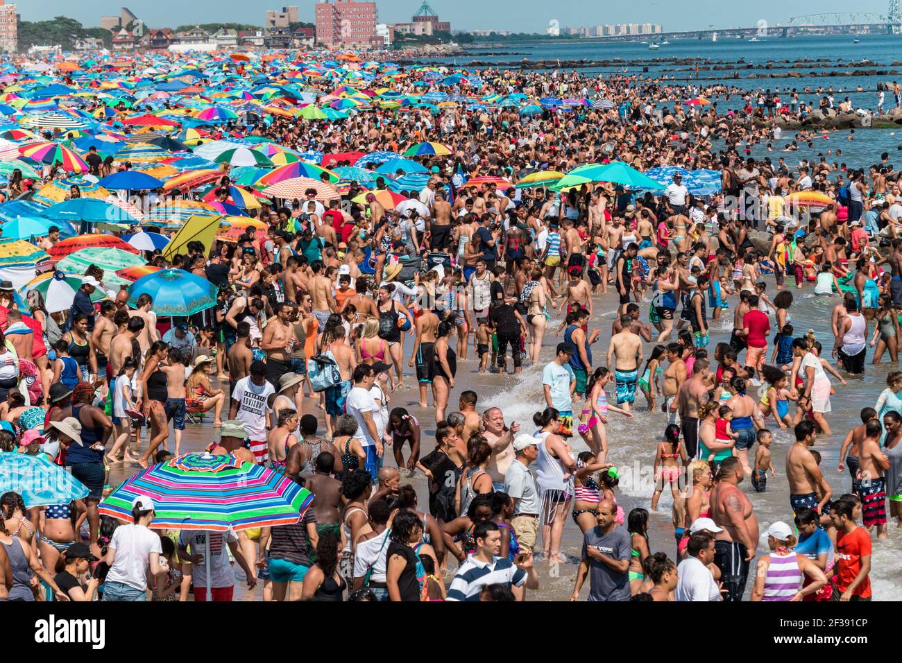 Coney island cyclone hi-res stock photography and images - Alamy