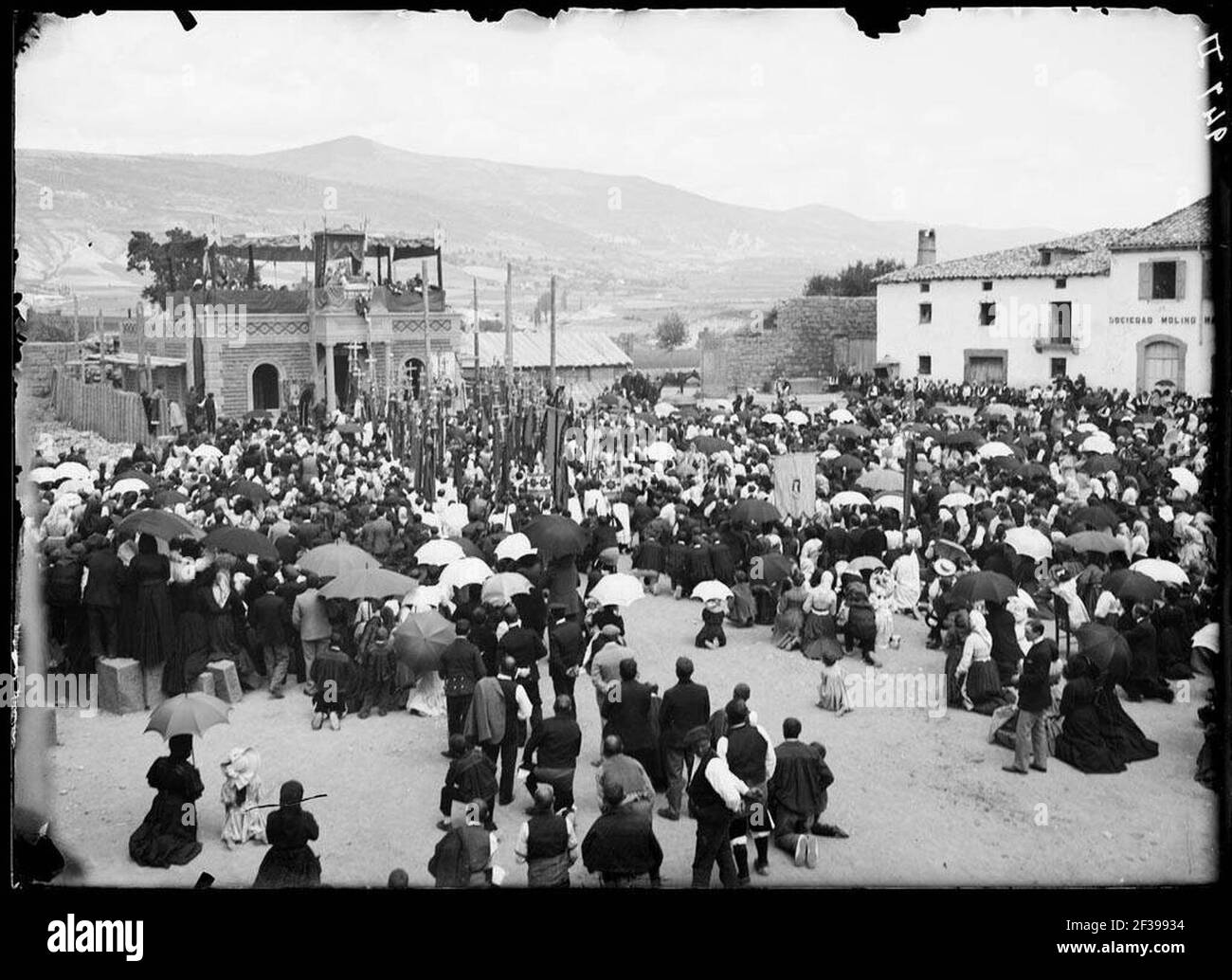 Processó de presentació de Santa Orosia en una plaça de Jaca Stock ...