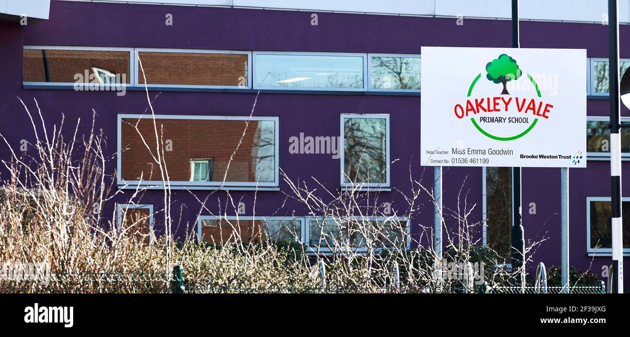 Oakley Vale primary school, Corby, England Stock Photo Alamy
