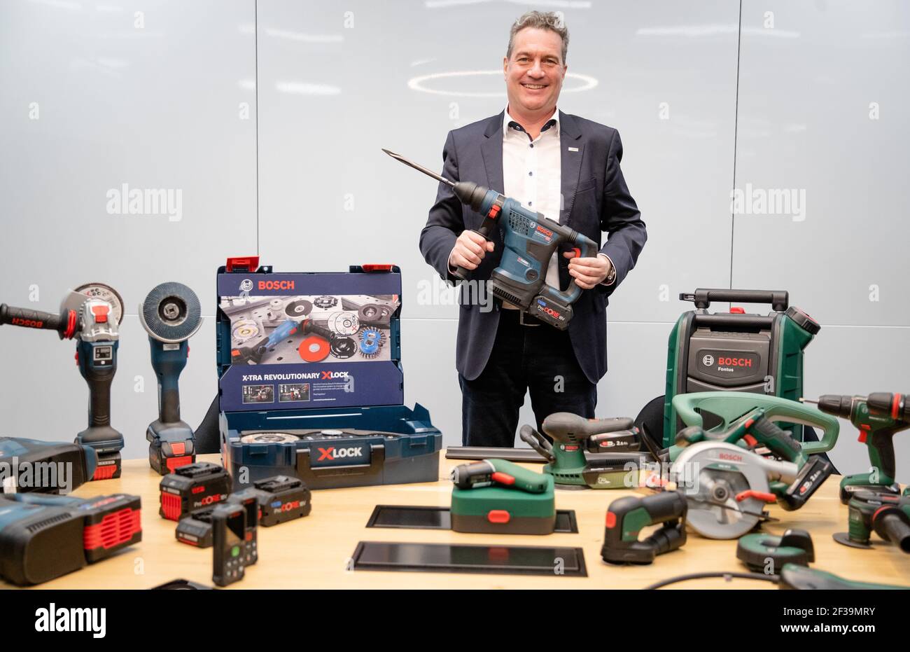 Bosch logo bosch tools hires stock photography and images Alamy