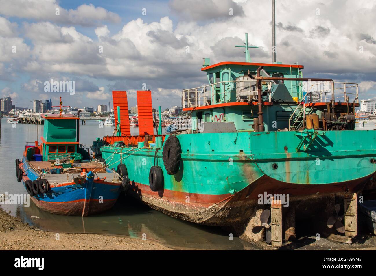 A large old green ship in the Gulf of Thailand Stock Photo - Alamy