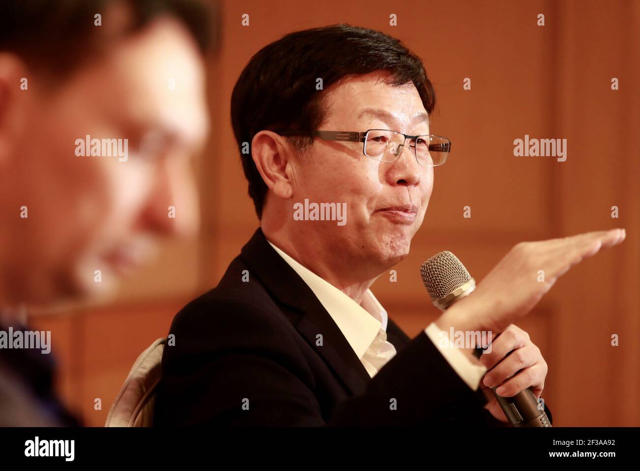 March 16, 2021, Taipei, Taipei, Taiwan: Mr Young Liu, CEO and Chairman of Foxconn Technology Group speaks to foreign journalists during a press conference. Young Liu explains the expansion plans of the company, globalization of the supply chain and future of Technology as well as its operations amidst sanctions. (Credit Image: © Daniel Ceng Shou-Yi/ZUMA Wire) Stock Photo