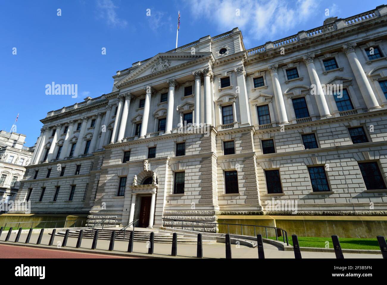 Her Majesty's (HM) Treasury, Horse Guards Road, London, United Kingdom Stock Photo