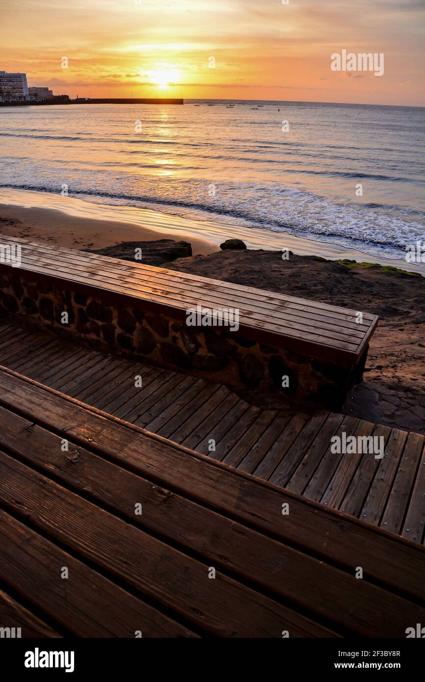Closeup vertical shot beach hi-res stock photography and images - Alamy