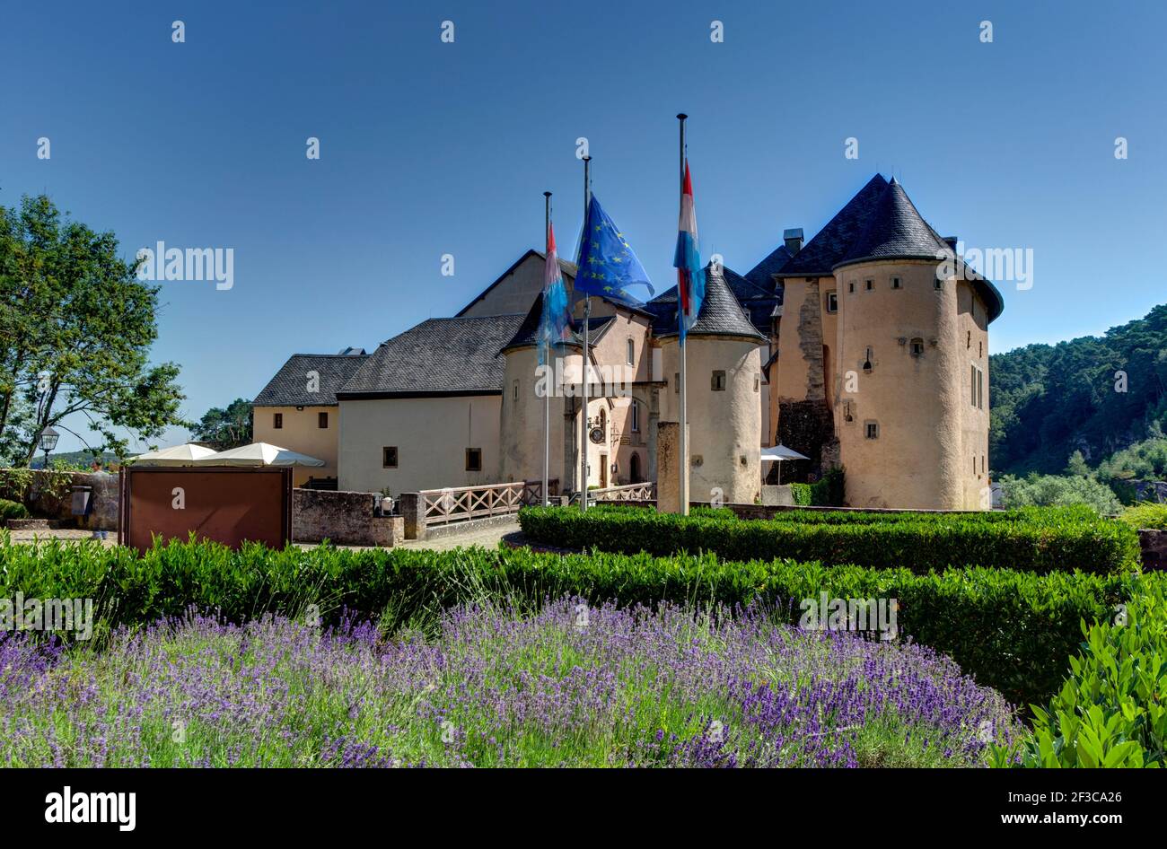 Luxembourg: Bourglinster Castle Stock Photo - Alamy
