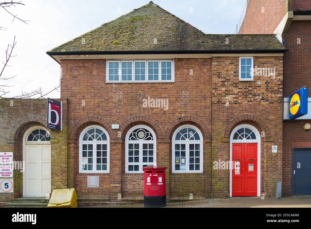 Exterior of the former Post Office, now closed down, situated in Bridge Street, Pinner, Middlesex, England, UK Stock Photo