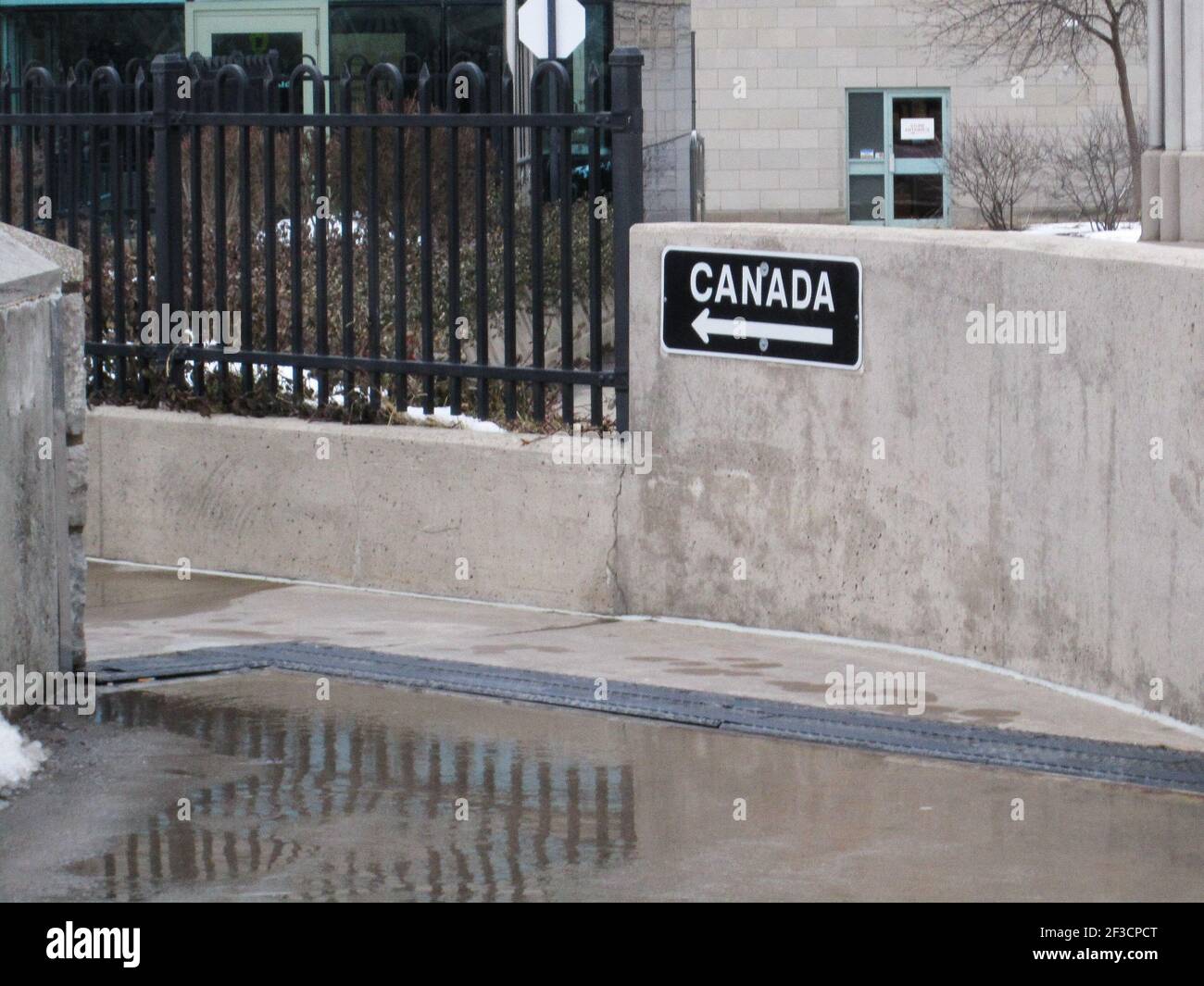 Niagara falls state park sign hi-res stock photography and images - Alamy