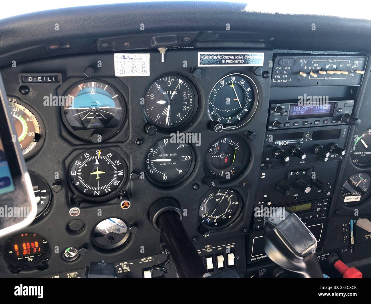 Cessna 182 High Resolution Stock Photography And Images Alamy