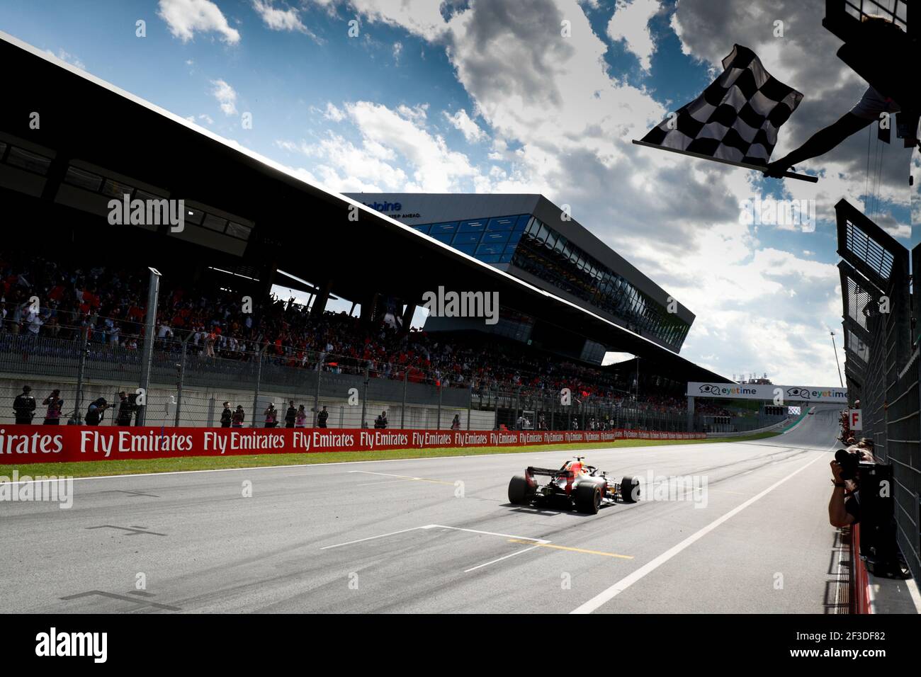 33 VERSTAPPEN Max (nld), Aston Martin Red Bull Tag Heuer RB14, action chequered flag, drapeau a damier during the 2018 Formula One World Championship, Grand Prix of Austria from June 28 to july 1 , in Spielberg, Austria - Photo DPPI Stock Photo