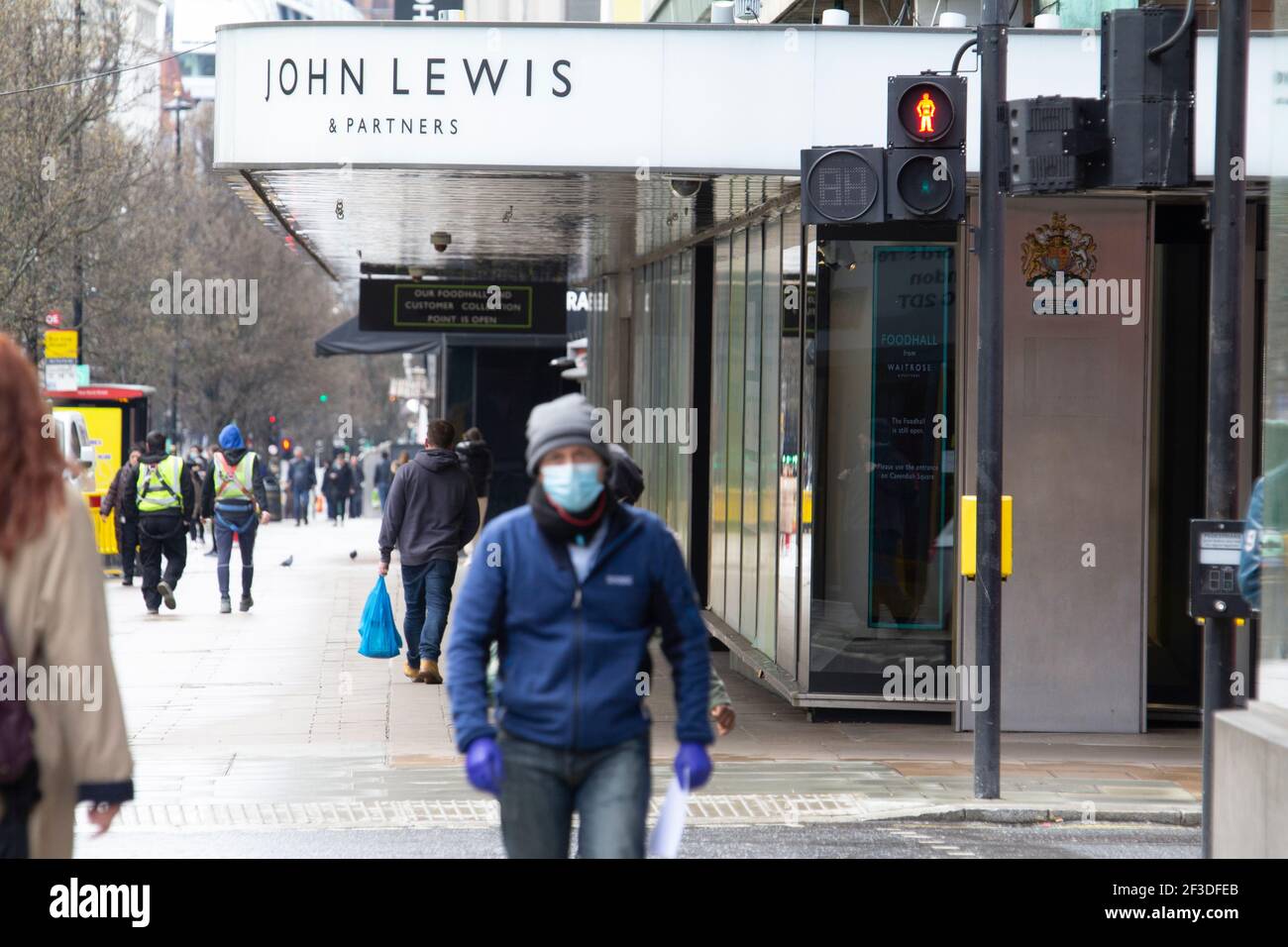 Shut closed John Lewis Oxford street store during London Covid19