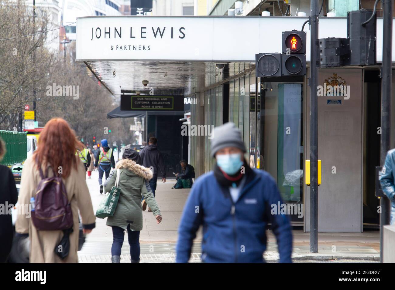 Shut closed John Lewis Oxford street store during London Covid19