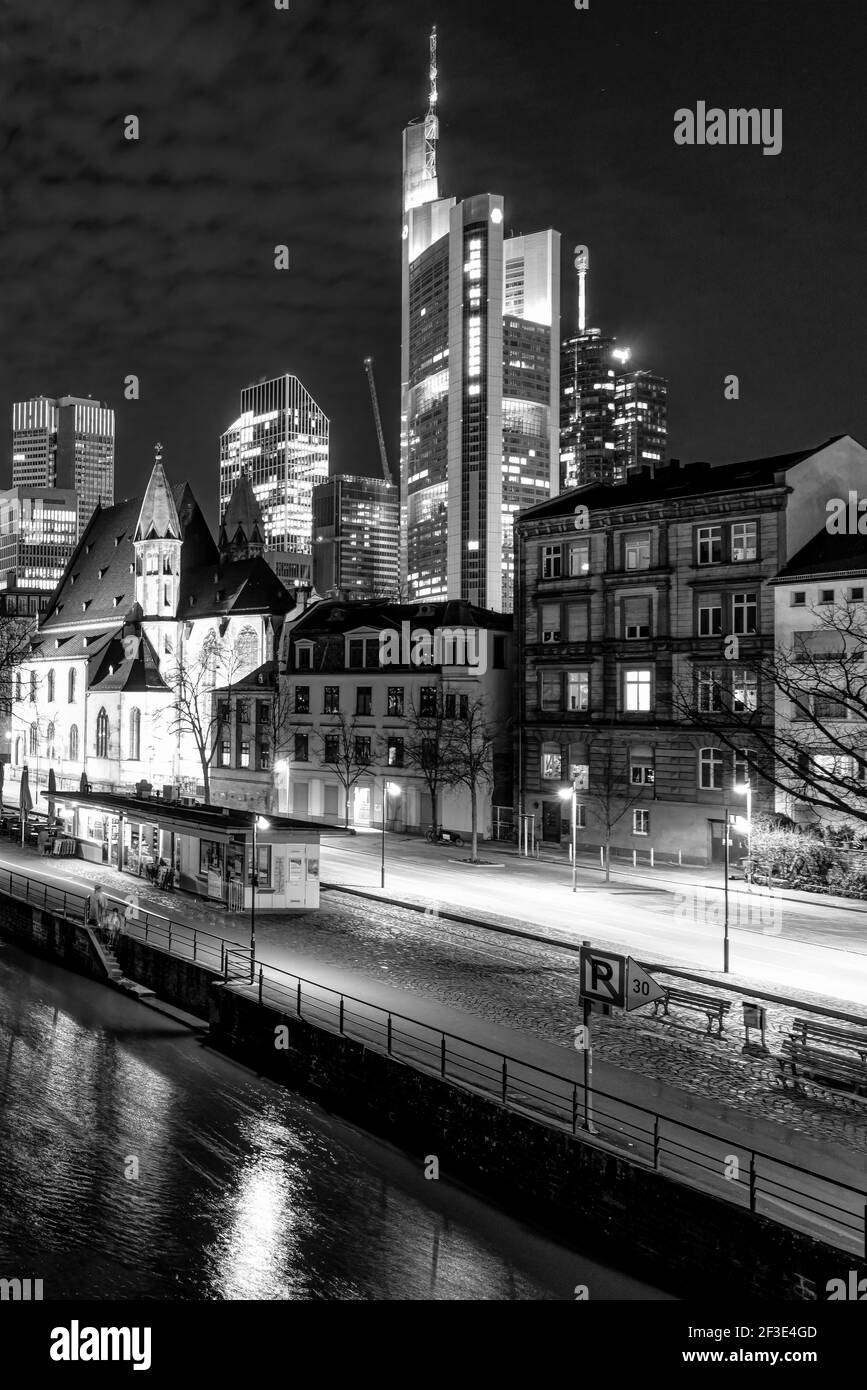 Frankfurt downtown night Black and White Stock Photos & Images - Alamy