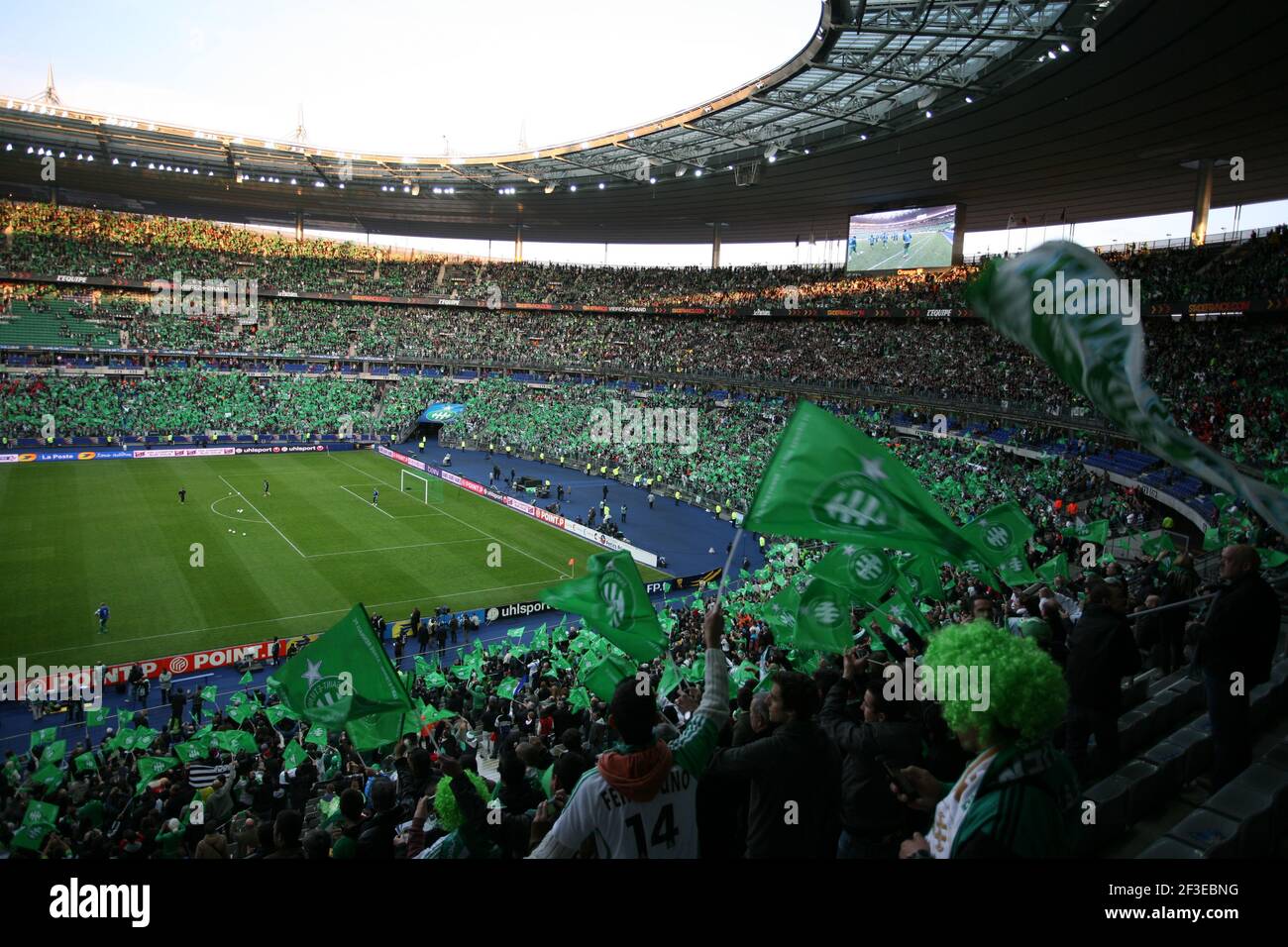 FOOTBALL - FRENCH LEAGUE CUP 2012/2013 - FINAL - AS SAINT ETIENNE v STADE RENNAIS - 20/04/2013 - SAINT DENIS (FRA) - PHOTO DIDIER RAVON / DPPI - FANS SAINT ETIENNE IN STAND OF STADE DE FRANCE DURING THE MATCH Stock Photo