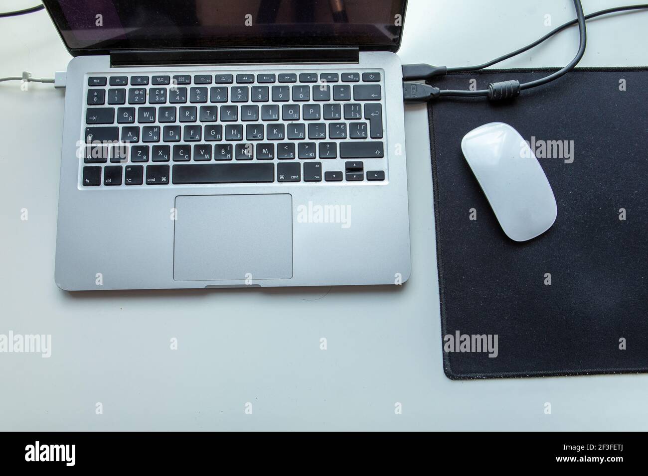 Computer Mouse Overhead Overhead laptop mouse on hi-res stock photography and images - Alamy