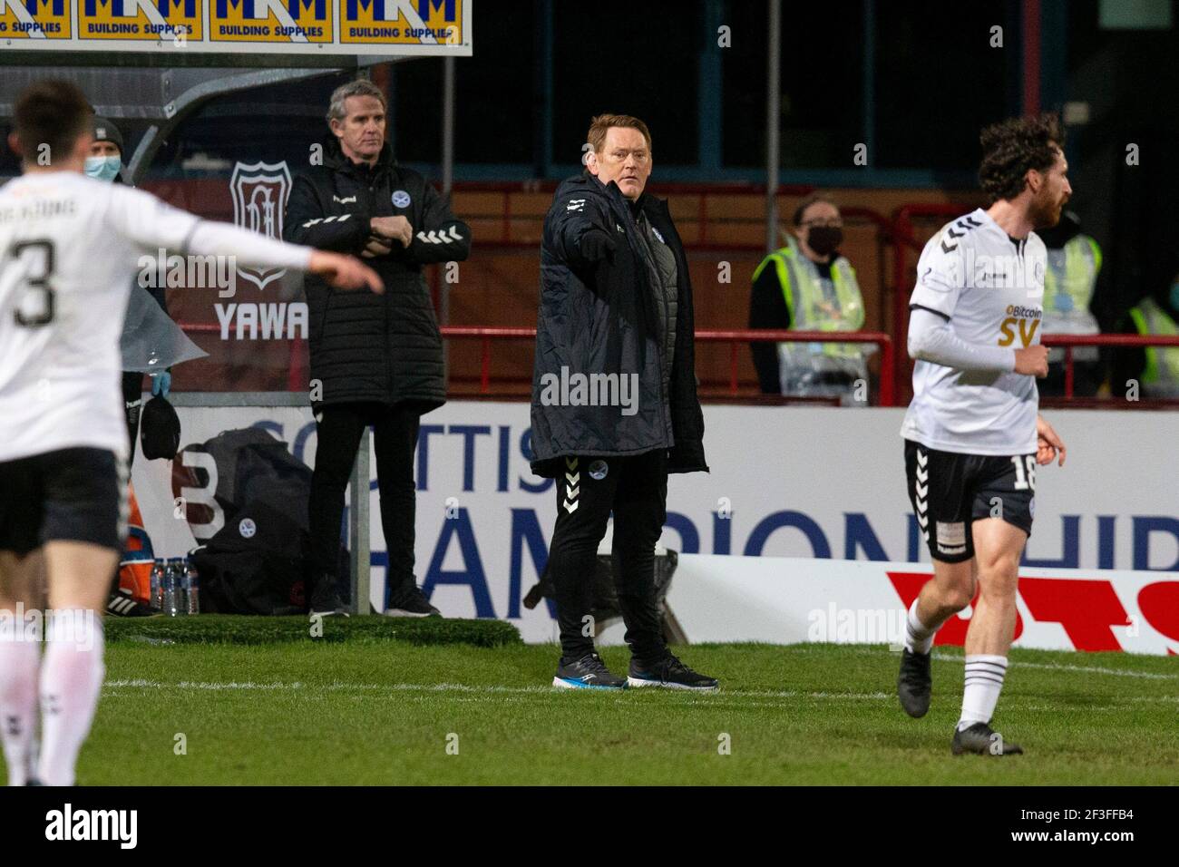 Dens Park, Dundee, UK. 16th Mar, 2021. Scottish Championship Football, Dundee FC versus Ayr United; Ayr United manager David Hopkin points the way Credit: Action Plus Sports/Alamy Live News Stock Photo