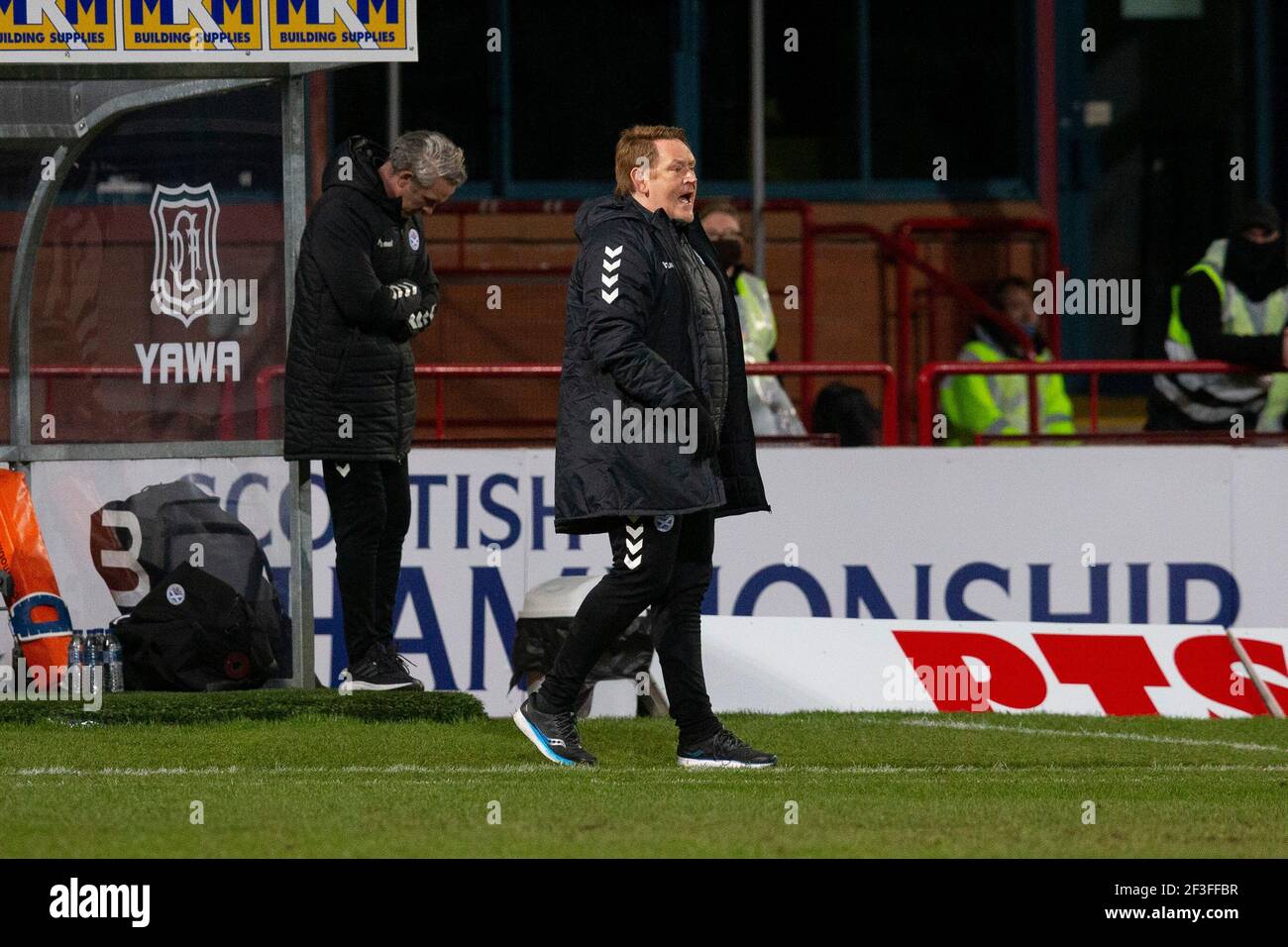 Dens Park, Dundee, UK. 16th Mar, 2021. Scottish Championship Football, Dundee FC versus Ayr United; Ayr United manager David Hopkin gives instructions to his team Credit: Action Plus Sports/Alamy Live News Stock Photo