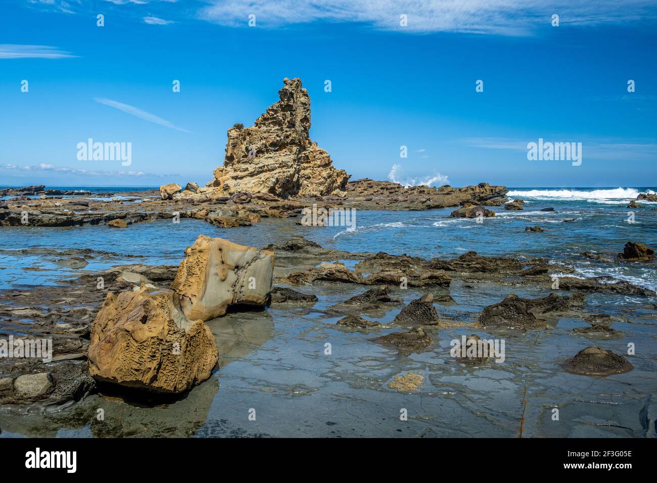 Inverloch Rocks Famous Eagles Nest rock formation near Inverloch, Victoria, Australia ...