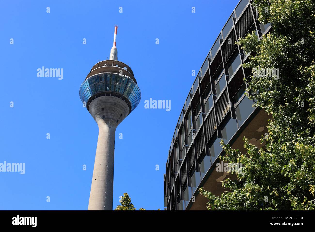 Rheinturm, Landtagsgebäude NordrheinWestfalen, Haus des Landtages, Stromstraße Rheinturm, Landtagsgebäude NordrheinWestfalen, Haus des Landtages, Stromstraße