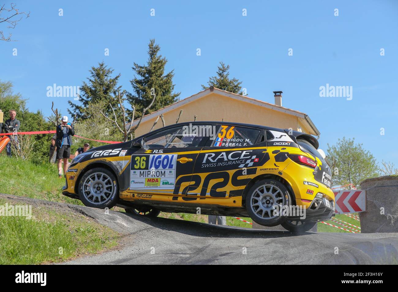 36 GUIGOU Emmanuel, BARRAL Florian, Renault Clio RS R3, action during the  2018 French rally championship, rallye Lyon-Charbonnières from April 19 to  21 at Lyon France - Photo Alexandre Guillaumot / DPPI Stock Photo - Alamy