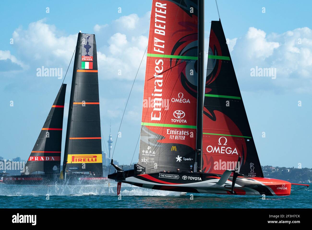 Auckland, New Zealand, 17 March,  2021 -  Defender's  Emirates Team New Zealand (ETNZ), skippered by Peter Burling on Te Rehutai and Italian challengers Luna Rossa Prada Pirelli, co-helmed by Jimmy Spithill and Francesco Bruni on Luna Rossa, during Day 7, Race 10, of the 36th America's Cup.  ETNZ won to retain the America's Cup.  Credit: Rob Taggart/Alamy Live Stock Photo