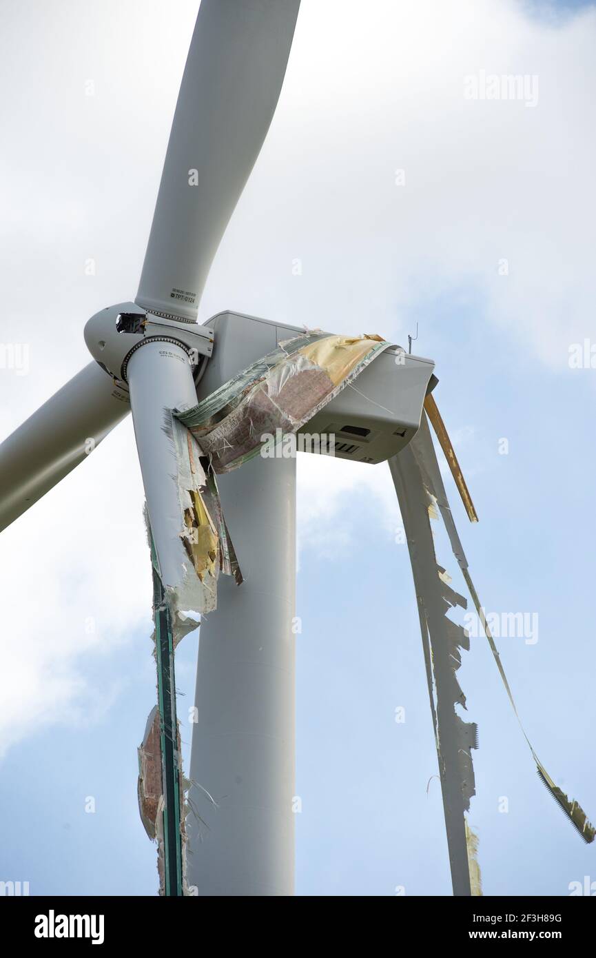 A broken wind turbine at EDF Energy's Park Springs site in Barnsley which has total of three tubines on site Stock Photo - Alamy