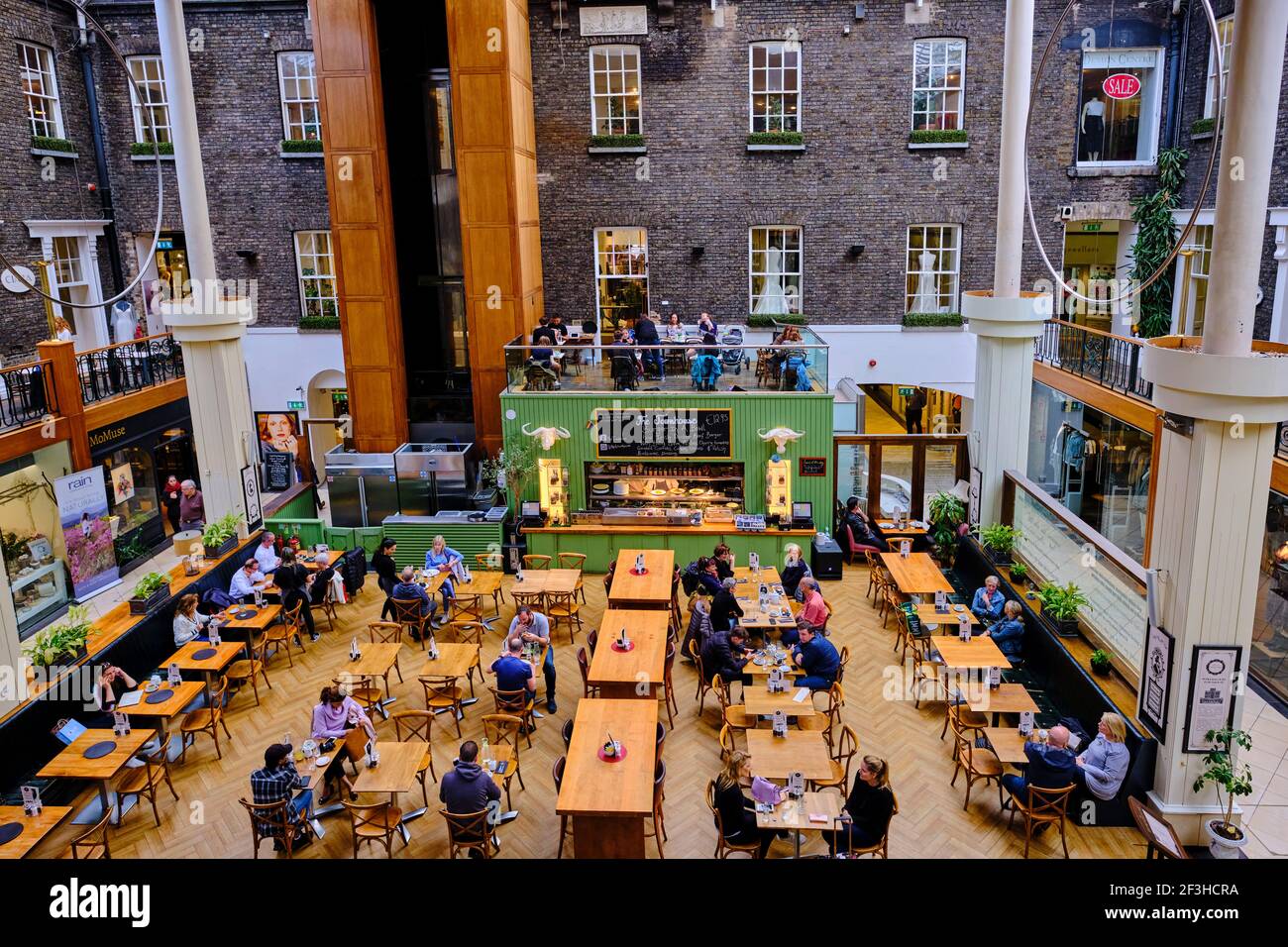 Republic of Ireland, Dublin, Powerscourt Townhouse Centre, mall and