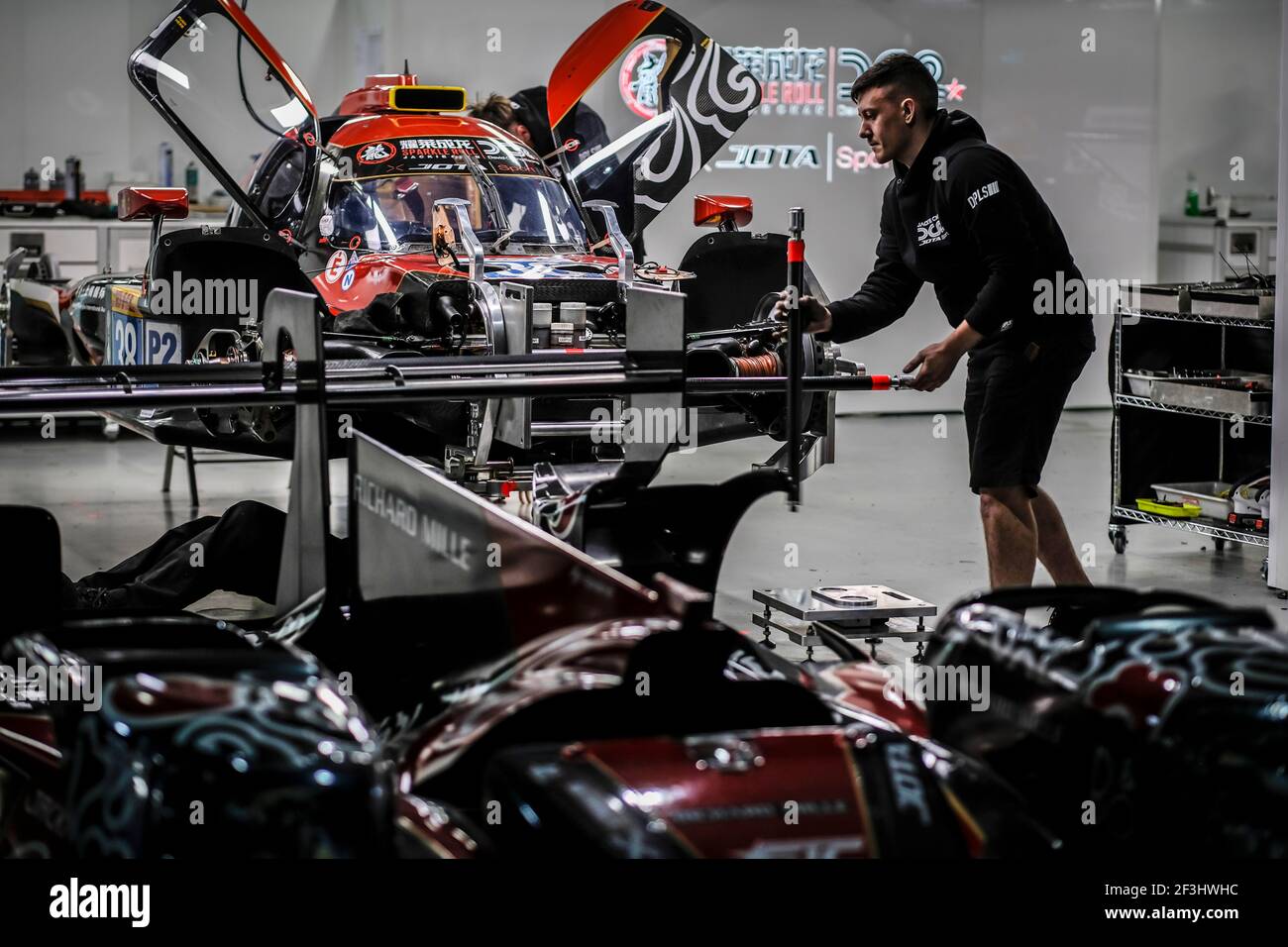 Mecaniciens Mechanics During The 18 Fia Wec World Endurance Championship 6 Hours Of Fuji From October 12 To 14 At Oyama Japan Photo Francois Flamand Dppi Stock Photo Alamy