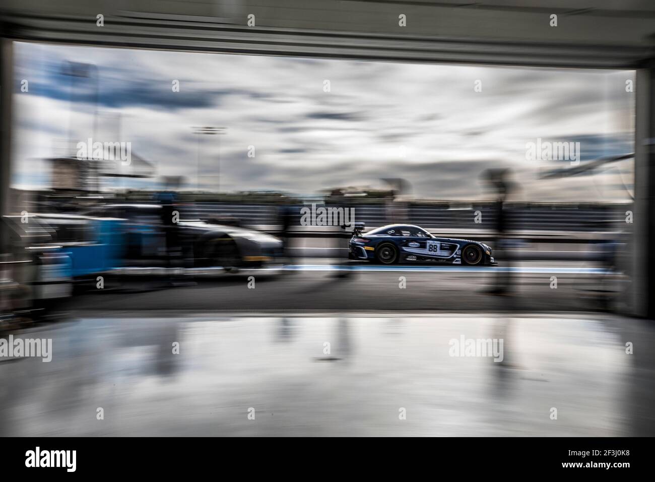 Serie blancpain hi-res stock photography and images - Alamy