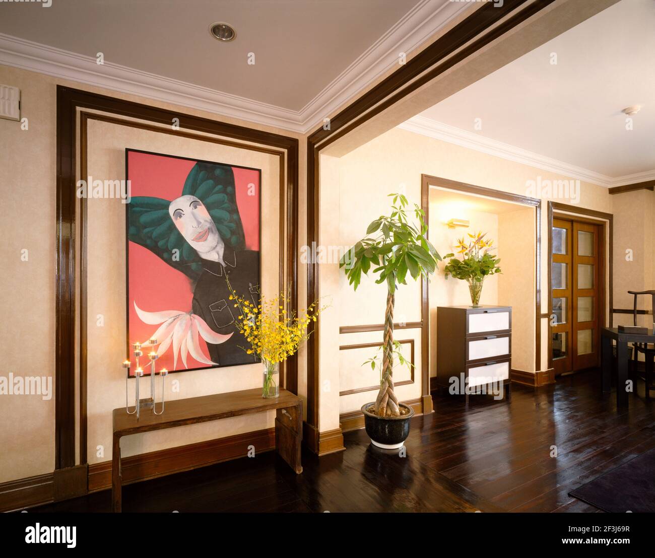 Entrance hall of a Shanghai art decor apartment in Grosvenor House, Shanghai, China designed by Robert Chan of Nube. Stock Photo
