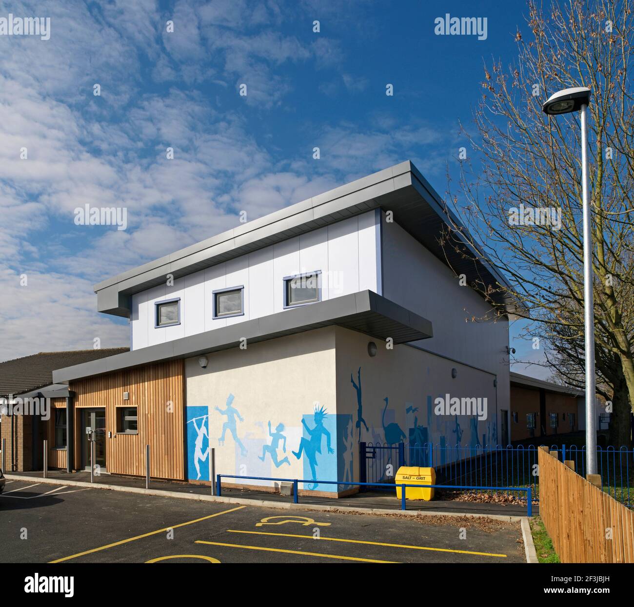 Cledford Primary School, Middlewich, Cheshire. Refurbishment and new build of a primary school