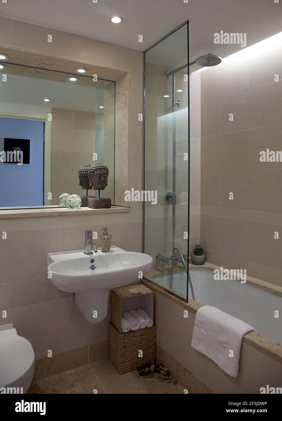 Small bathroom in Modern Apartments, Hampton Wick Stock Photo Alamy