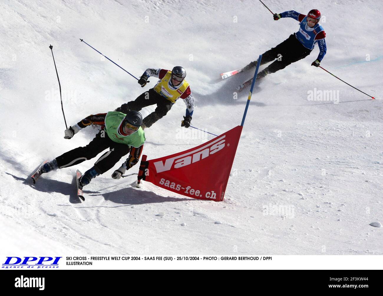 SKI CROSS FREESTYLE WELT CUP 2004 SAAS FEE (SUI) 25/10/2004
