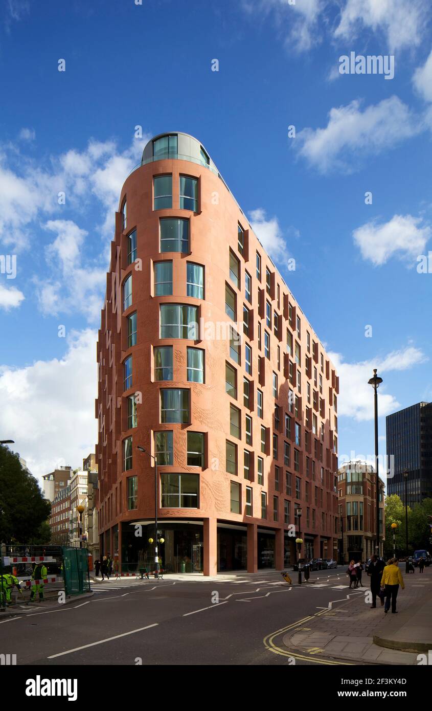Wellington House, Westminsgter London. New build apartments for Land Securities in the heart of London Stock Photo