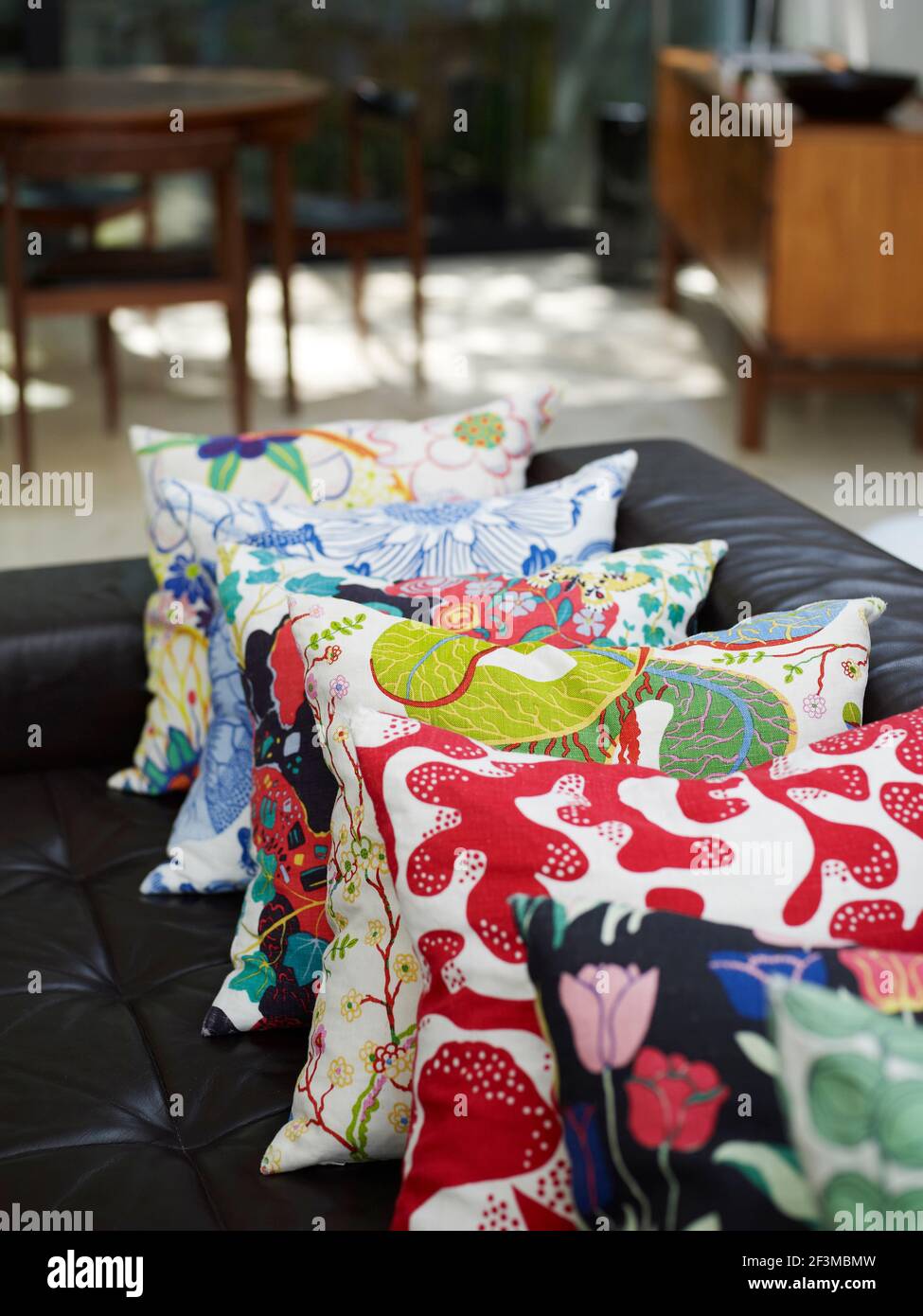 Patterned fabric cushions hires stock photography and images Alamy