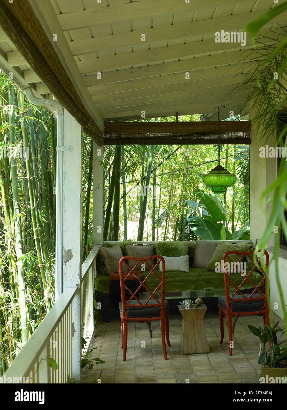 Wooden verandah hi-res stock photography and images - Alamy