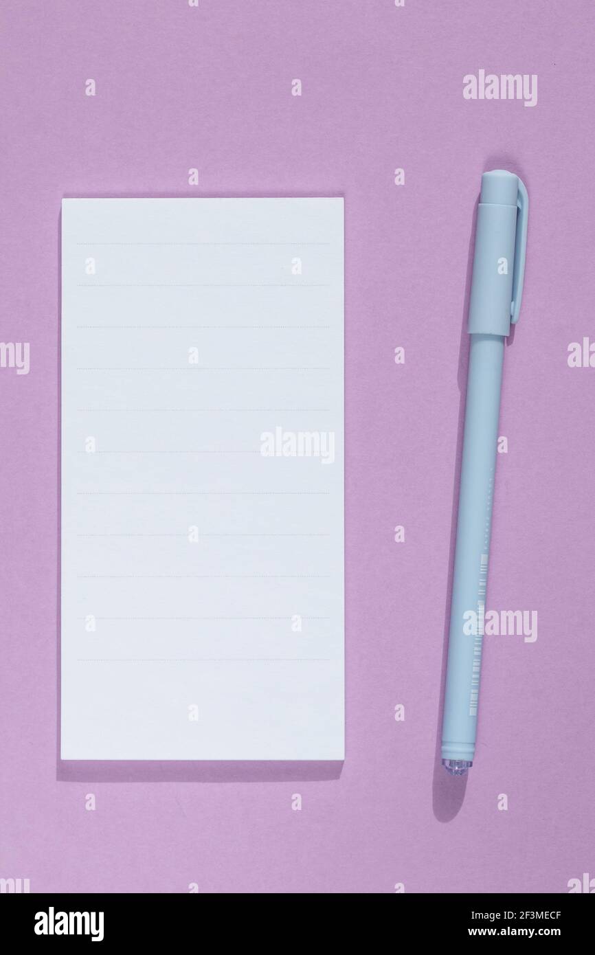 empty note isolated on purple background. space for text, mock up template Stock Photo