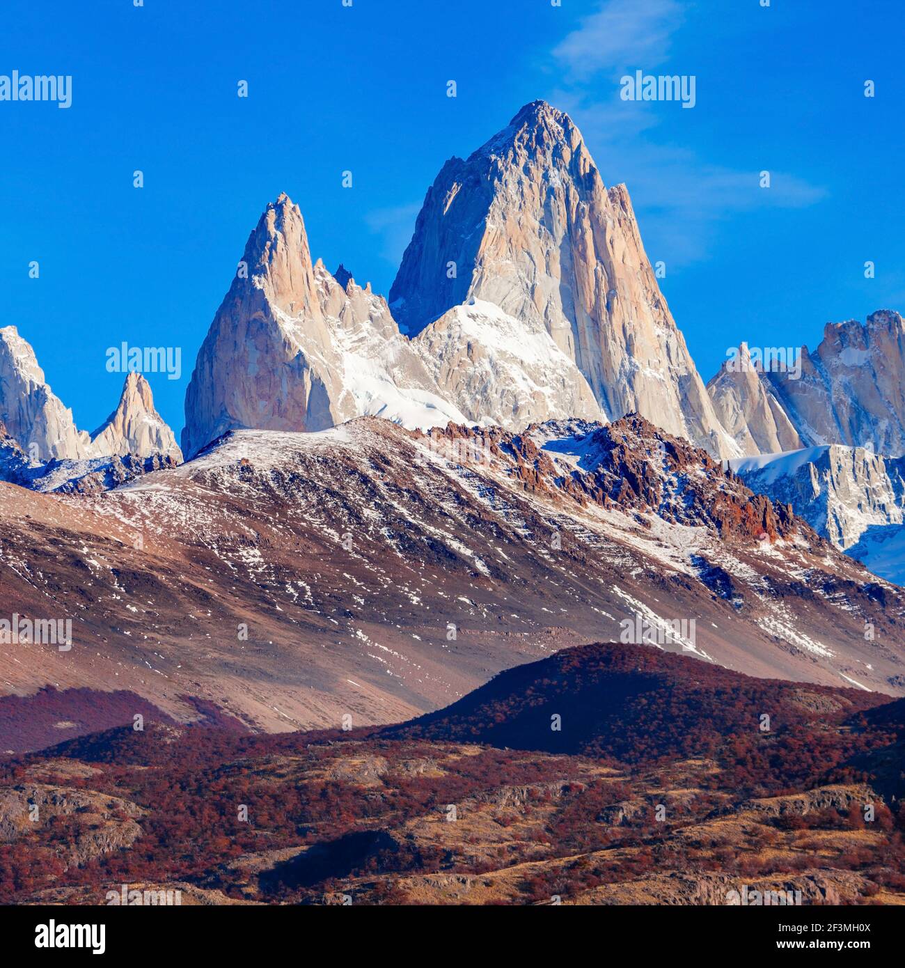 Fitz Roy Mountain Close Up View Fitz Roy Is A Mountain Located Near El Chalten Village In The Southern Patagonia On The Border Between Chile And Arge Stock Photo Alamy