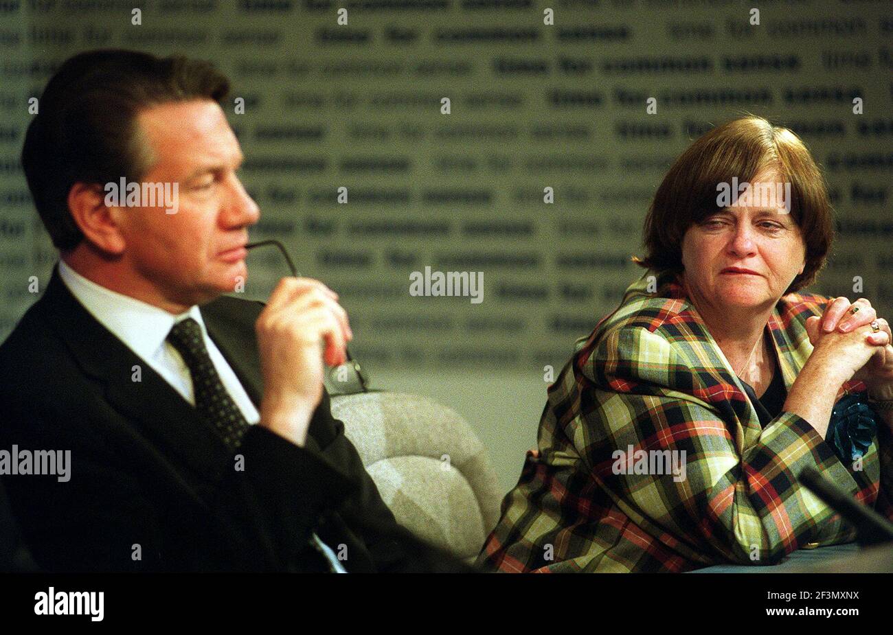 Shadow home secretary and conseRvative Anne Widdecombe gives shadow cghancelor Michael Portillo a strange look at this mornings press conference. Stock Photo