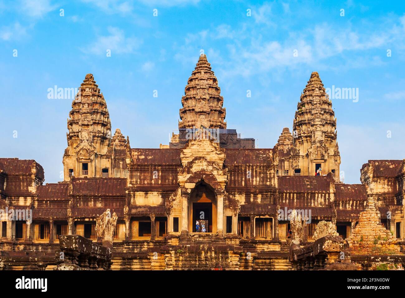 angkor-wat-temple-in-siem-reap-in-cambodia-angkor-wat-is-the-largest
