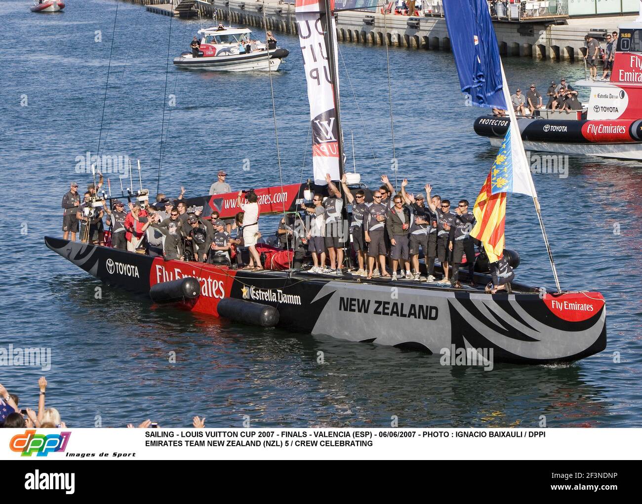 Emirates Team New Zealand shown in action during the Flight 7 race of Louis  Vuitton Cup, the challengers' regatta for the 'America's Cup', off the  coast of Valencia, Spain, Wednesday, 25 April