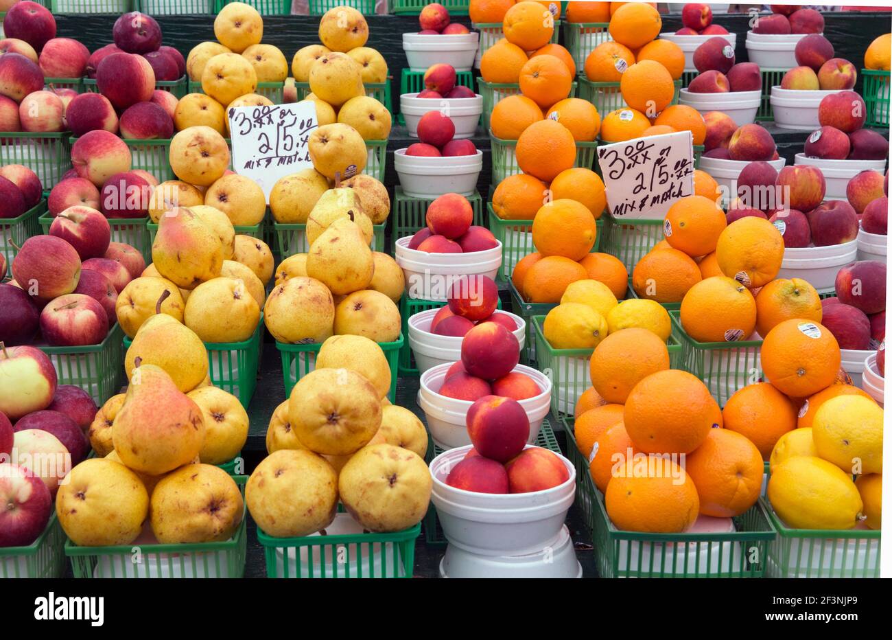 Canada,Ontario,Ottawa, produce for sale at the Byward Market Stock Photo