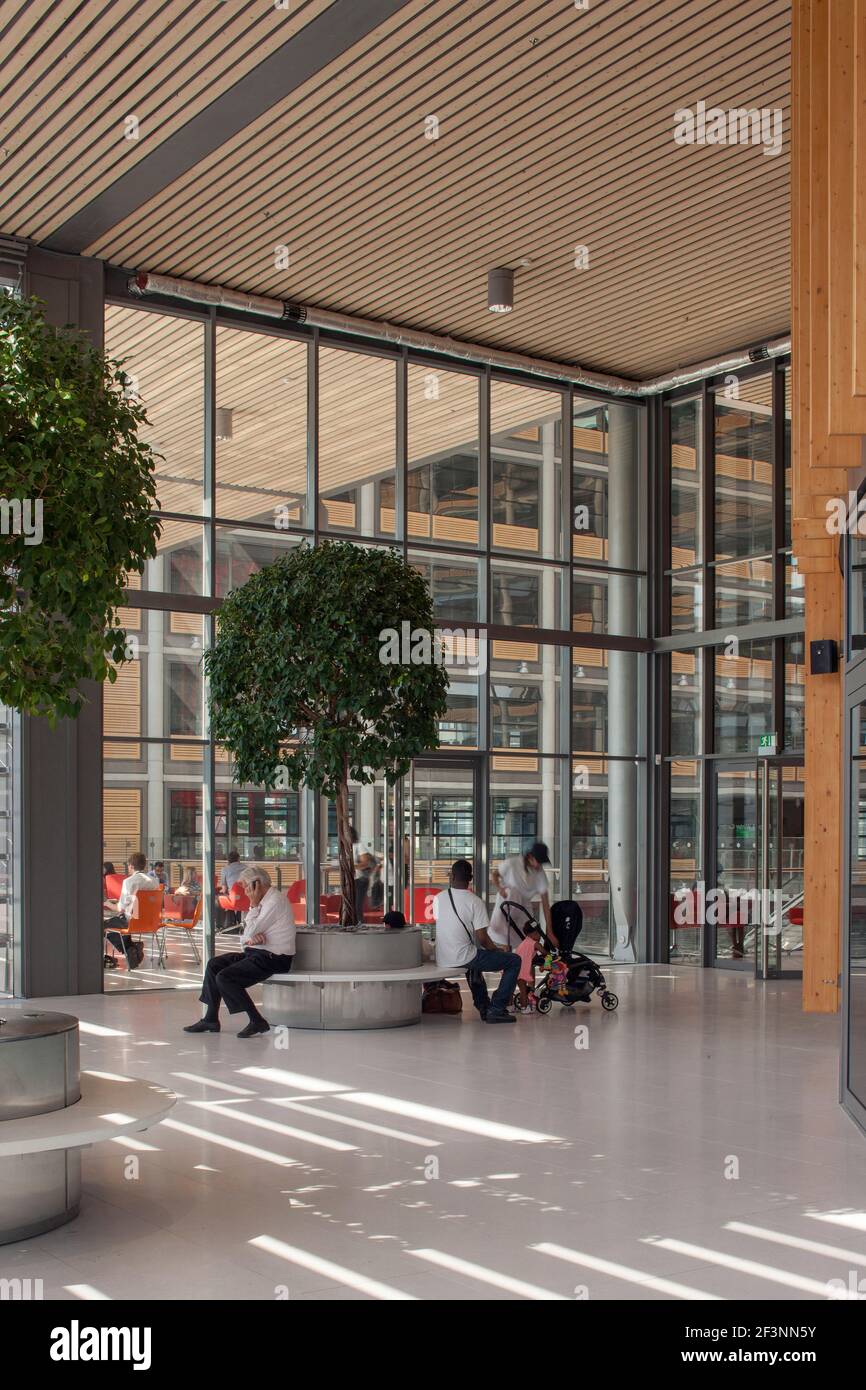 Brent Civic Centre and Wembley Library. A large modern facility, with ...