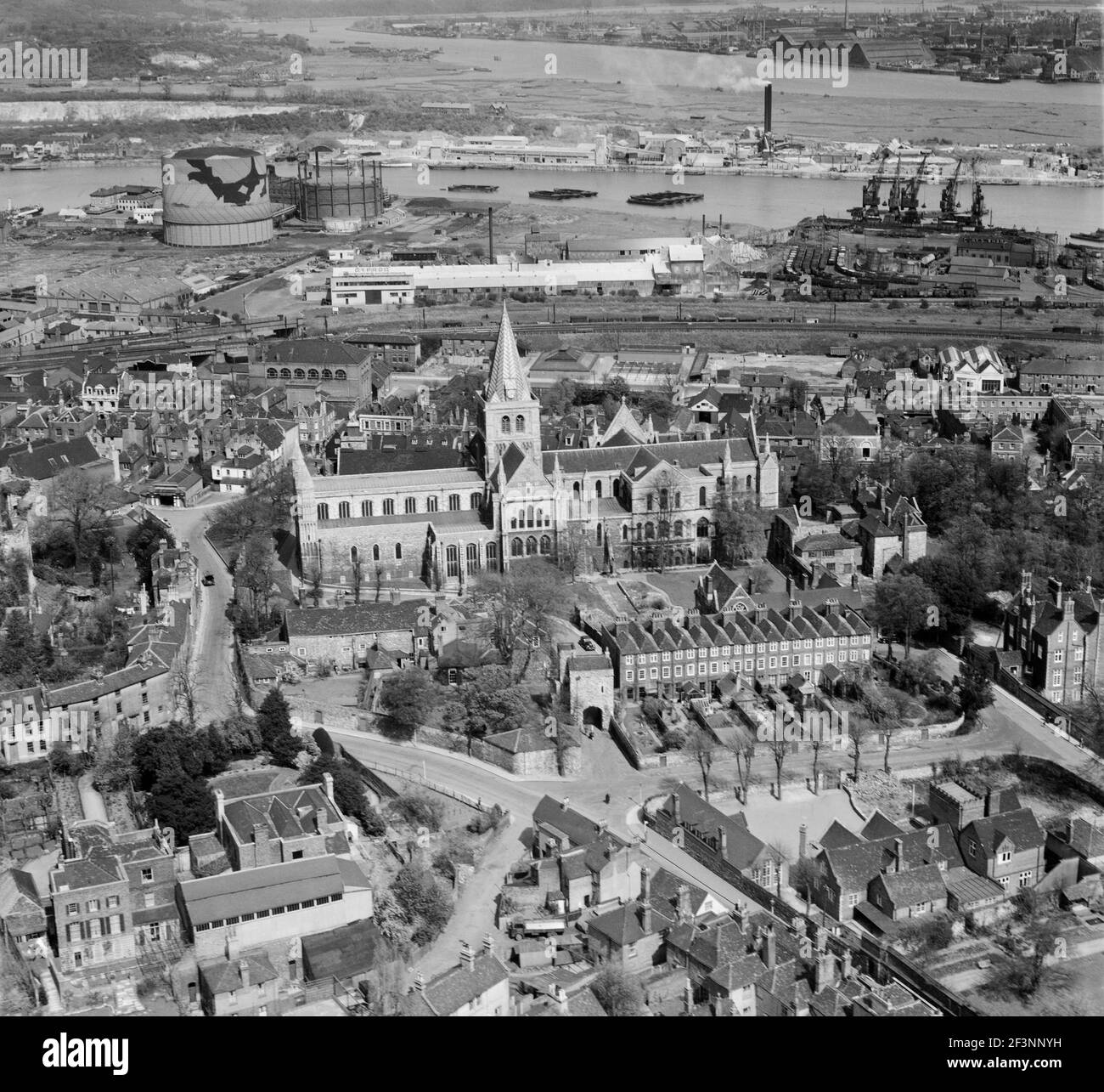 ROCHESTER CATHEDRAL and the River Medway, Kent. Aerial photograph taken in April 1947 showing the gasworks and docks next to Limehouse Reach on the Me Stock Photo