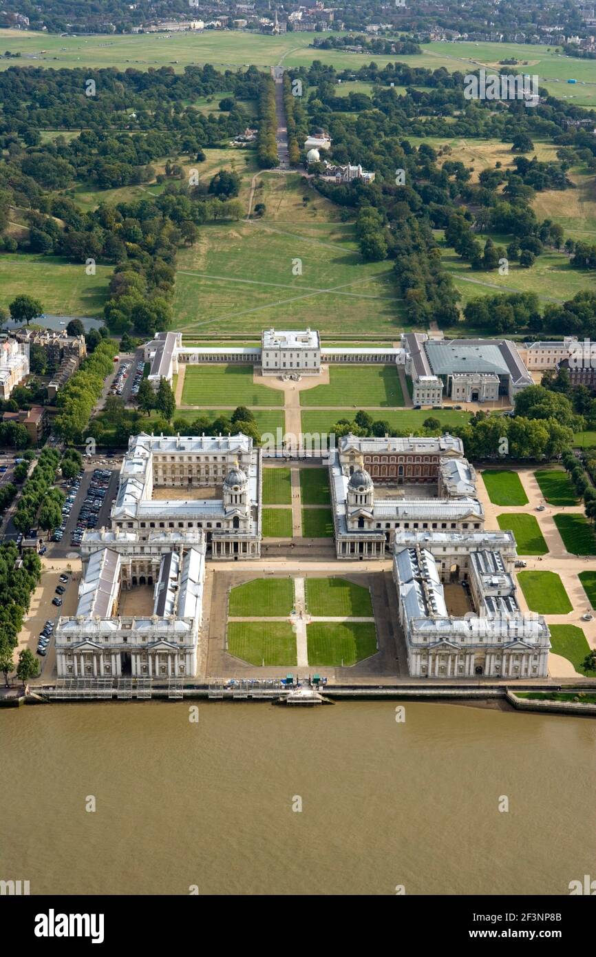 OLD ROYAL NAVAL COLLEGE, Greenwich, London. An aerial view of the baroque Naval College, Queen's House, National Maritime Museum and Greenwich Park wi Stock Photo