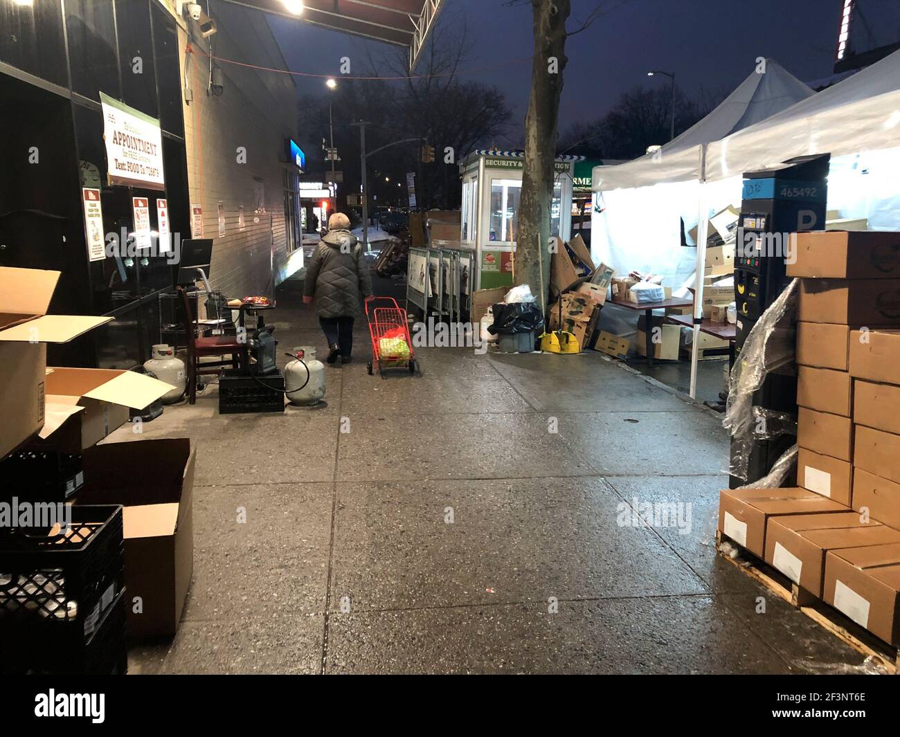 Queens new york food hires stock photography and images Alamy