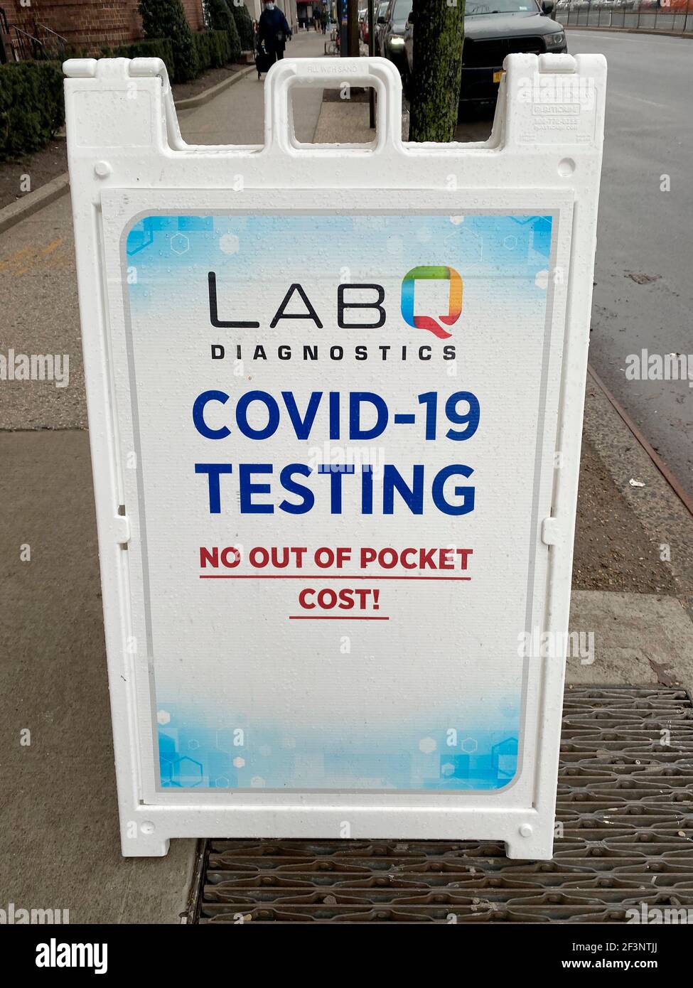 Covid 19 testing lab hires stock photography and images Alamy