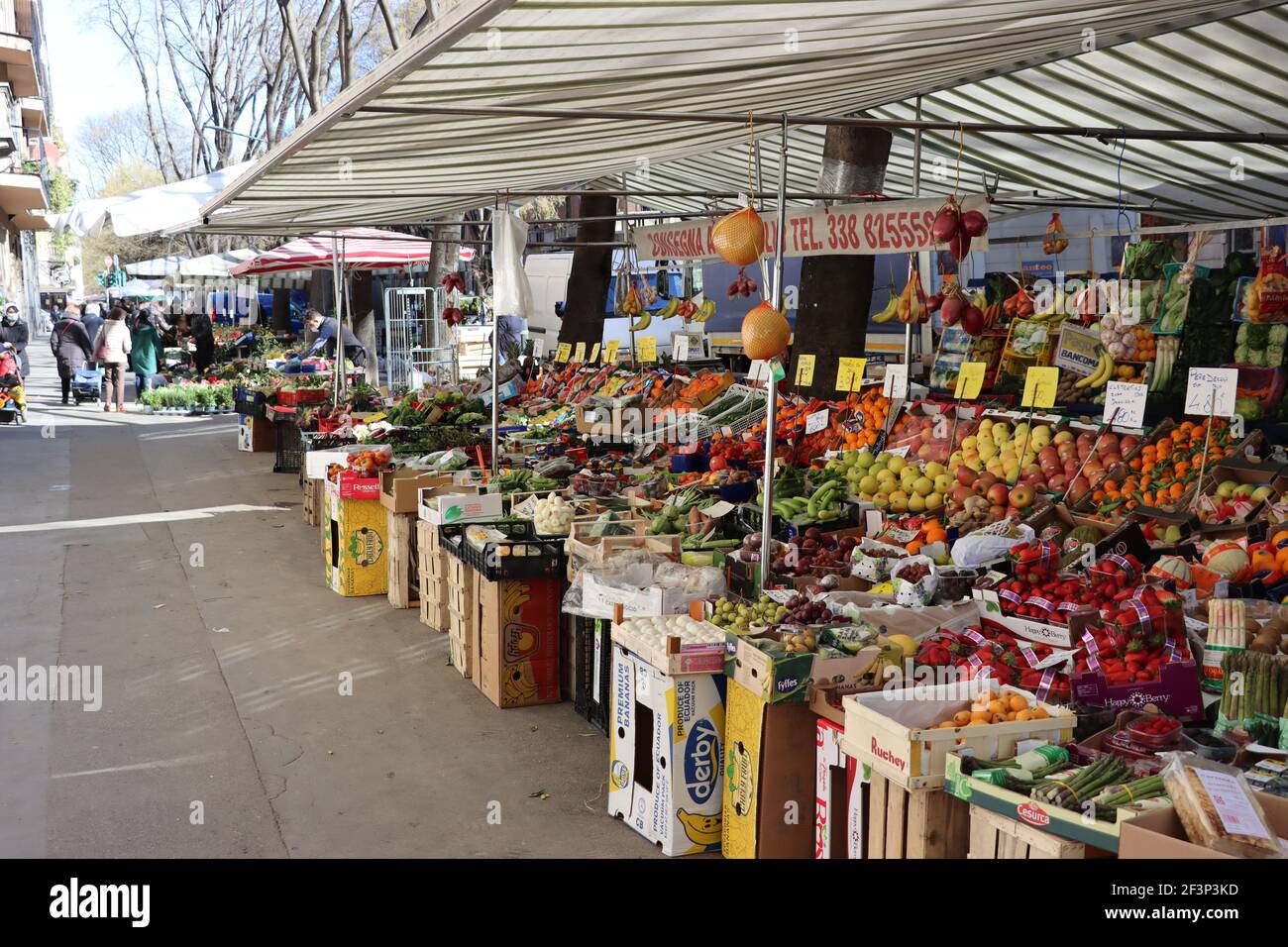 Milan Italy 08082019 Milan Street Market Stock Photo 1476753893