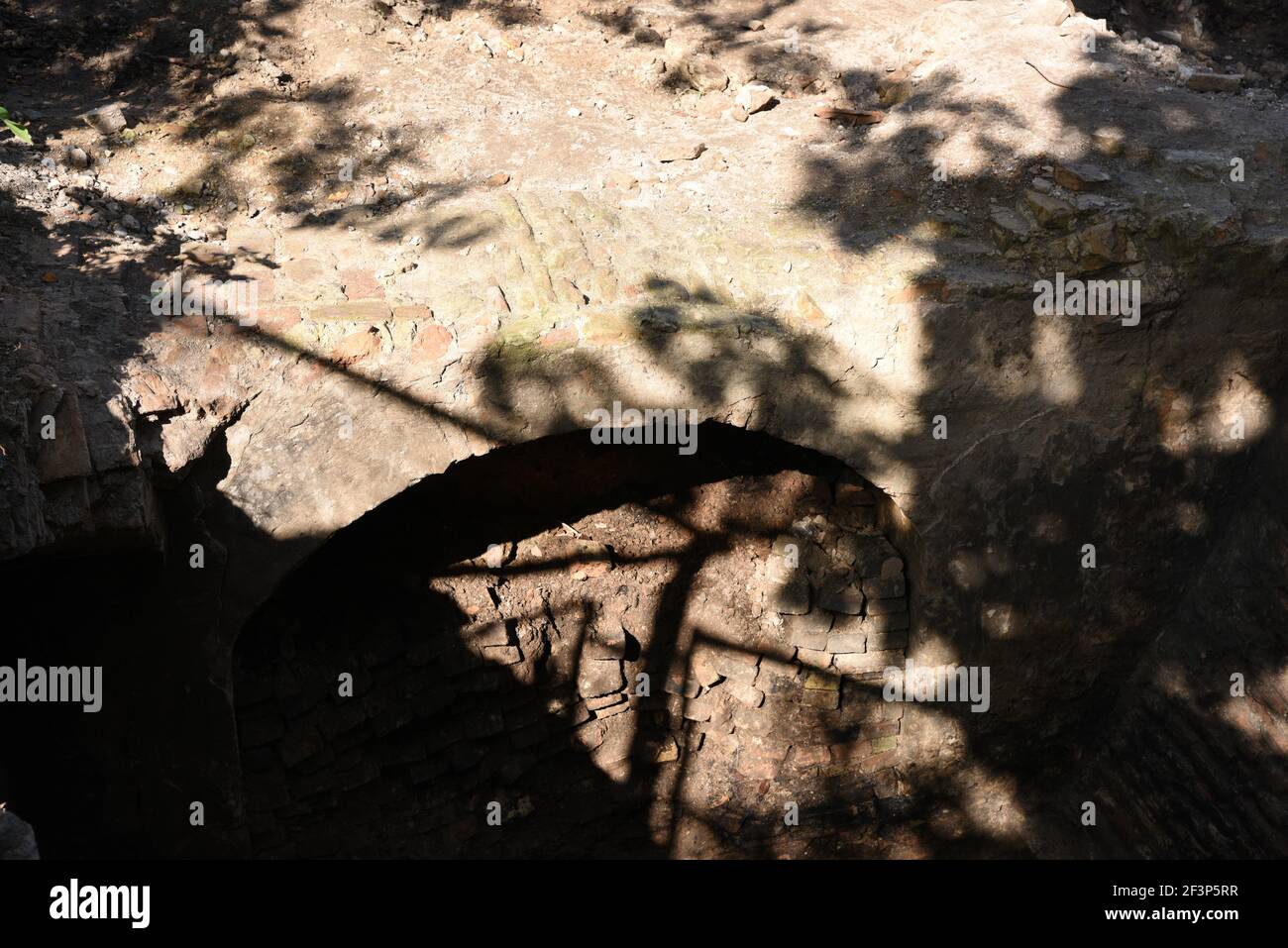 Do archeology hi-res stock photography and images - Alamy