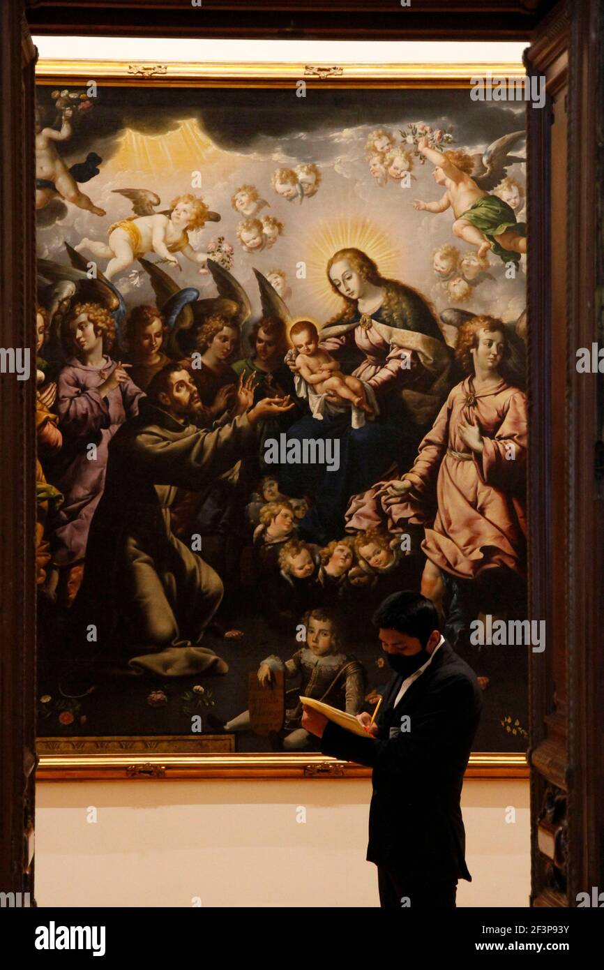 Non Exclusive MEXICO CITY, MEXICO MARCH 16 A worker during a guard